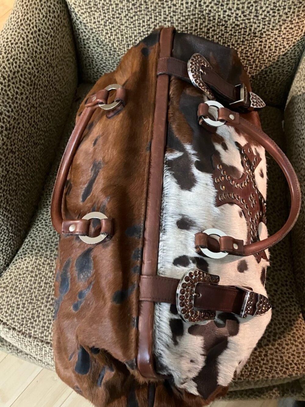 Fabulous Cowhide Raviani Bag - Picture 4 of 7